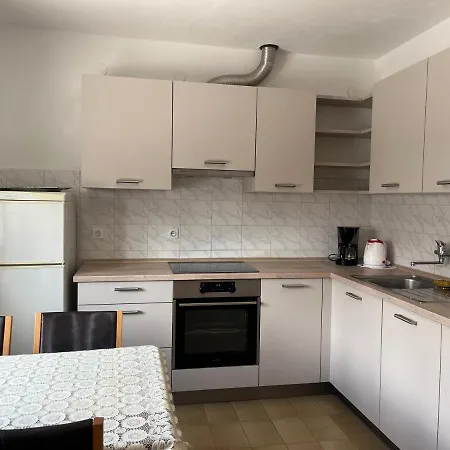 Apt Stefanic 4/2 Apartment *