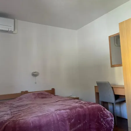 Stefanic 4/2 Apartman *
